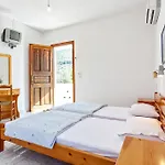 Apartman Platanakia *