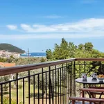 Apartament Platanakia *